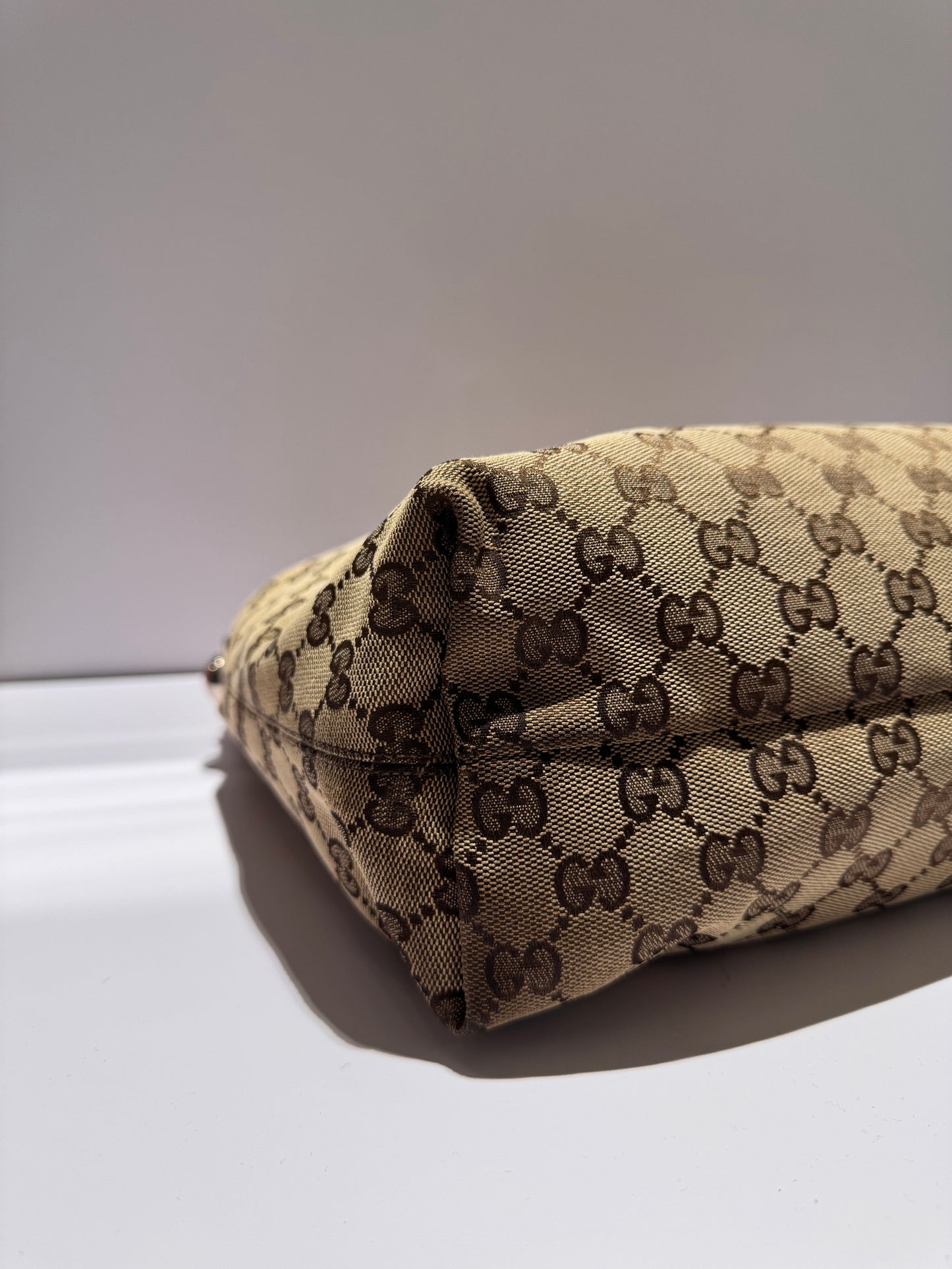 Gucci Icon Bit Hobo White