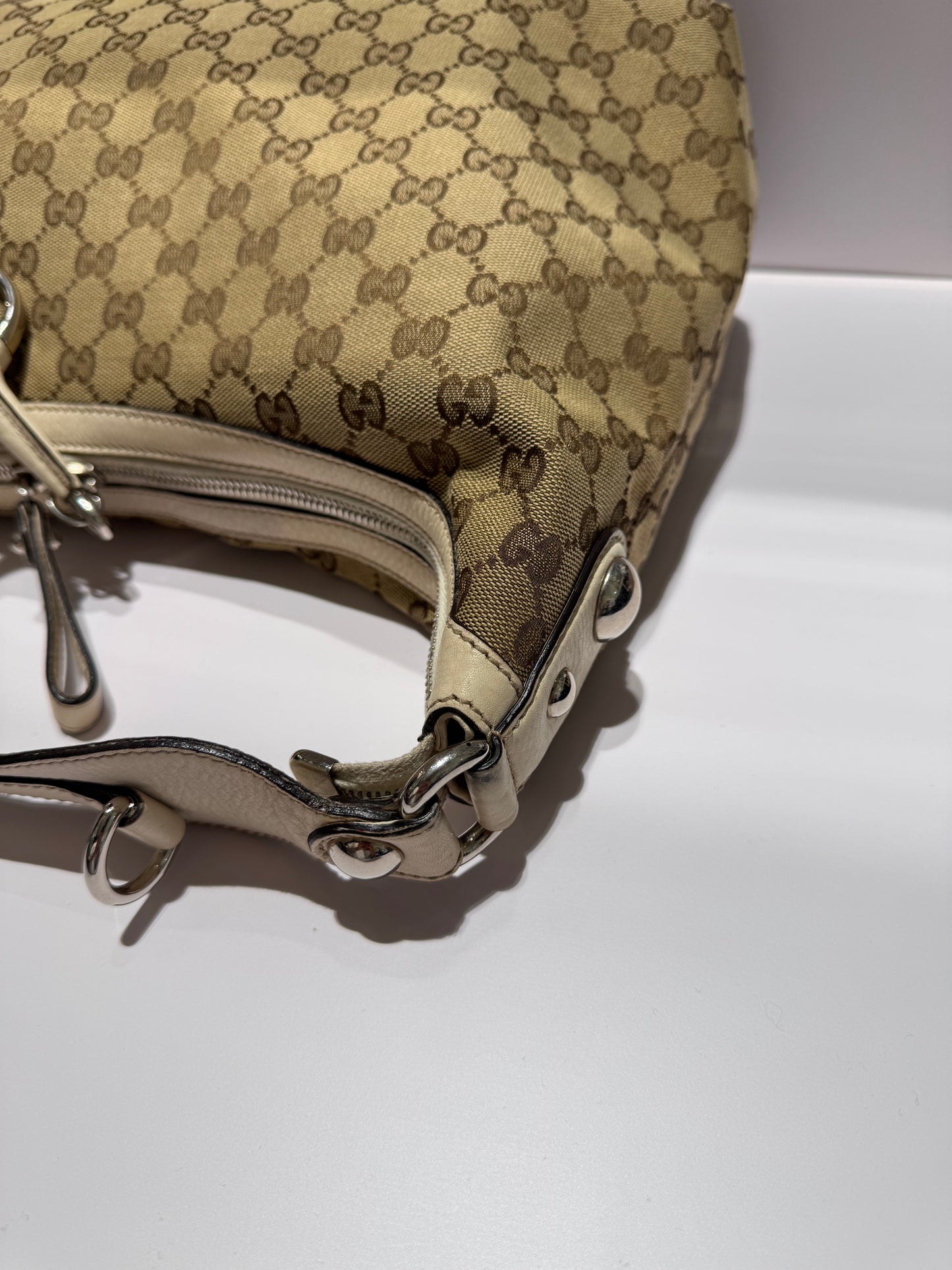 Gucci Icon Bit Hobo White