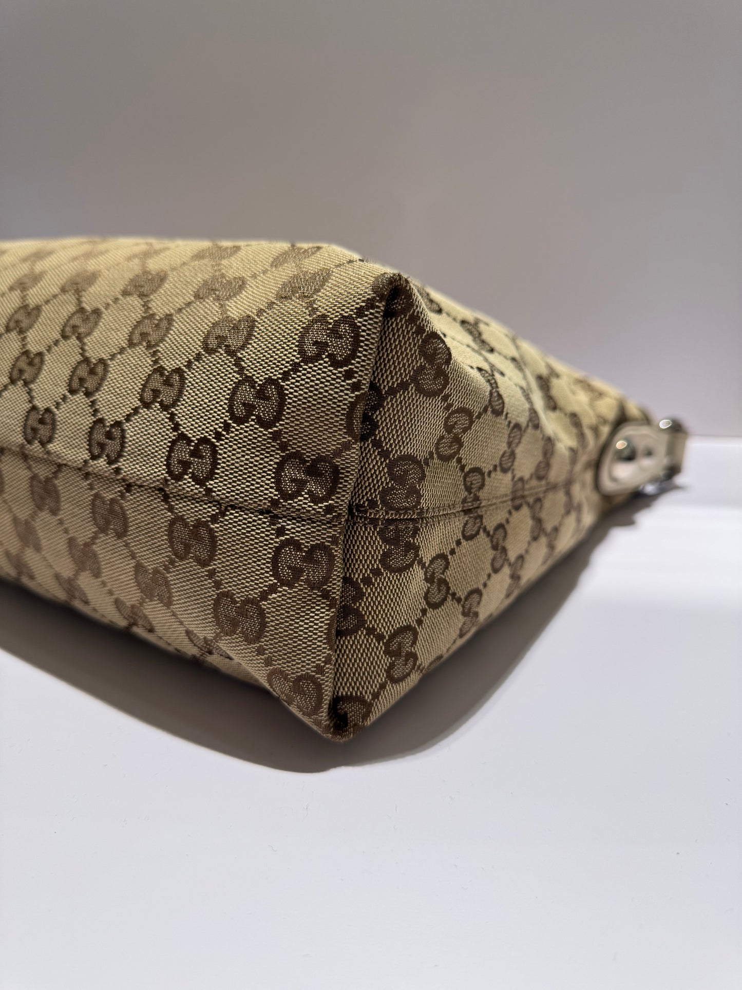 Gucci Icon Bit Hobo White